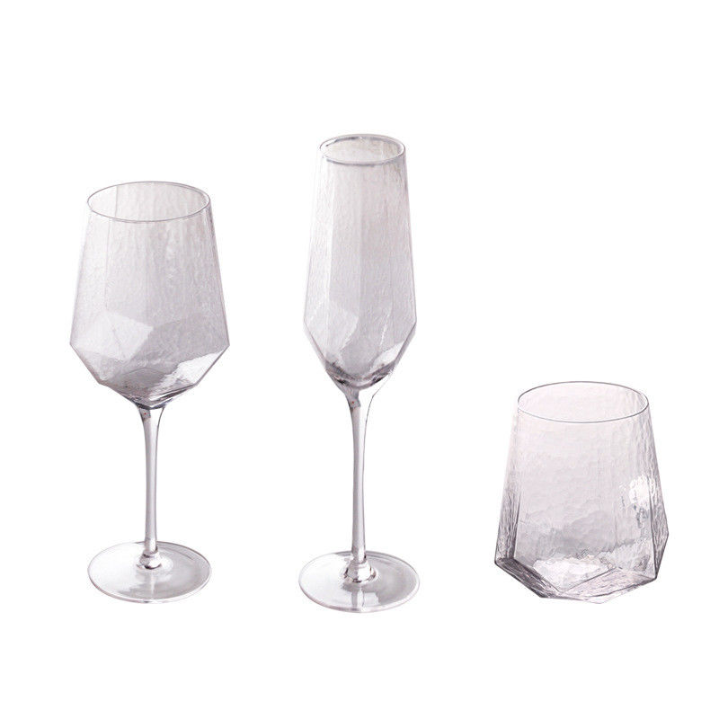 Service sans plomb en forme de diamant en cristal clair d'OEM de gobelet en verre de vin fournisseur