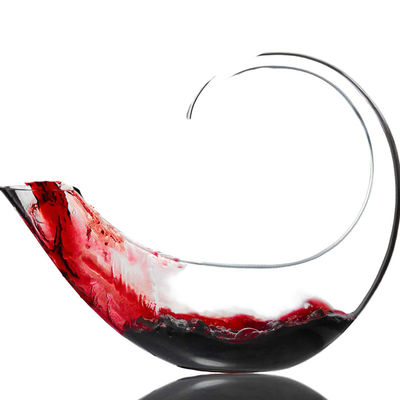 Métier fabriqué à la main de vin de boisson alcoolisée formé par scorpion de couleur transparente en verre de décanteur fournisseur